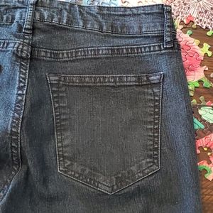 Rich & Skinny Jean 27/29 Inseam